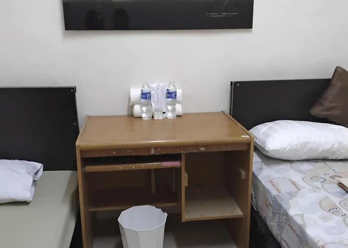 Albergue 24 Backpackers *
