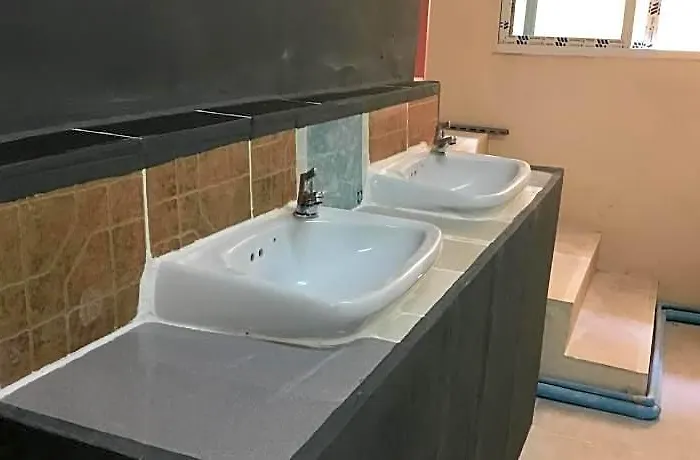 24 Backpackers Albergue
