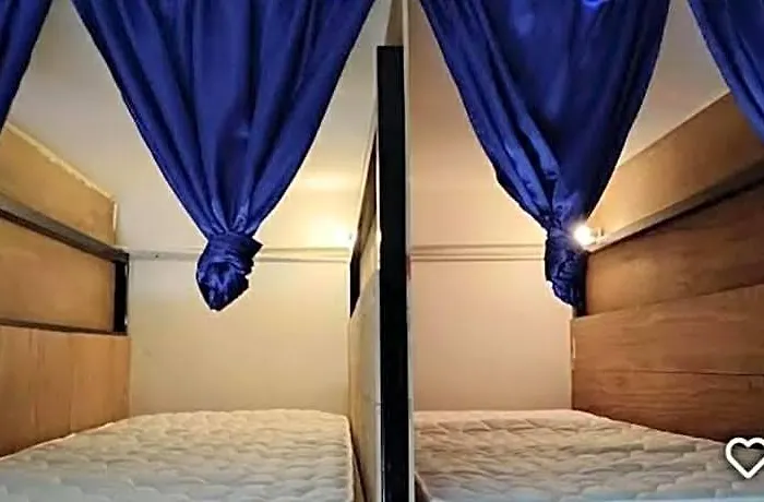 24 Backpackers Albergue *